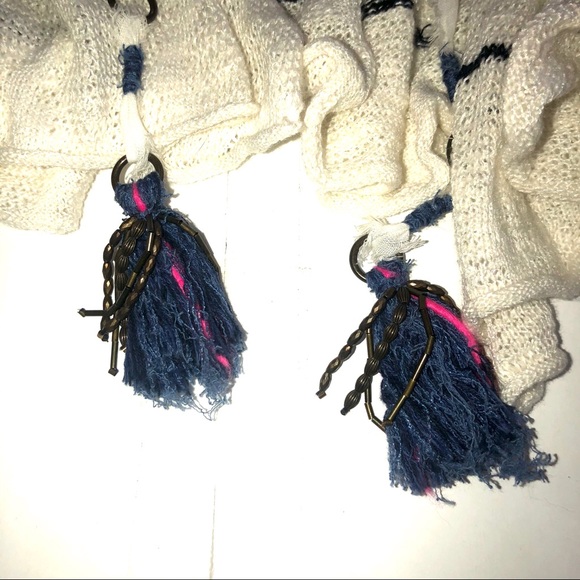 Free people open front sweater with tassels - Picture 2 of 4